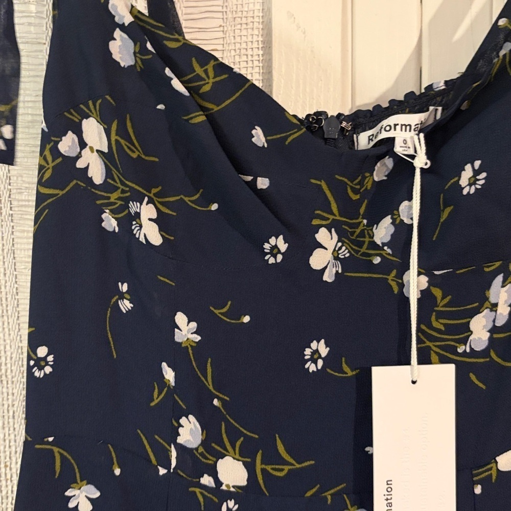 NWT Reformation Nadira Midi Dress in Chopine | Navy Floral - size 0 - Picture 7 of 10